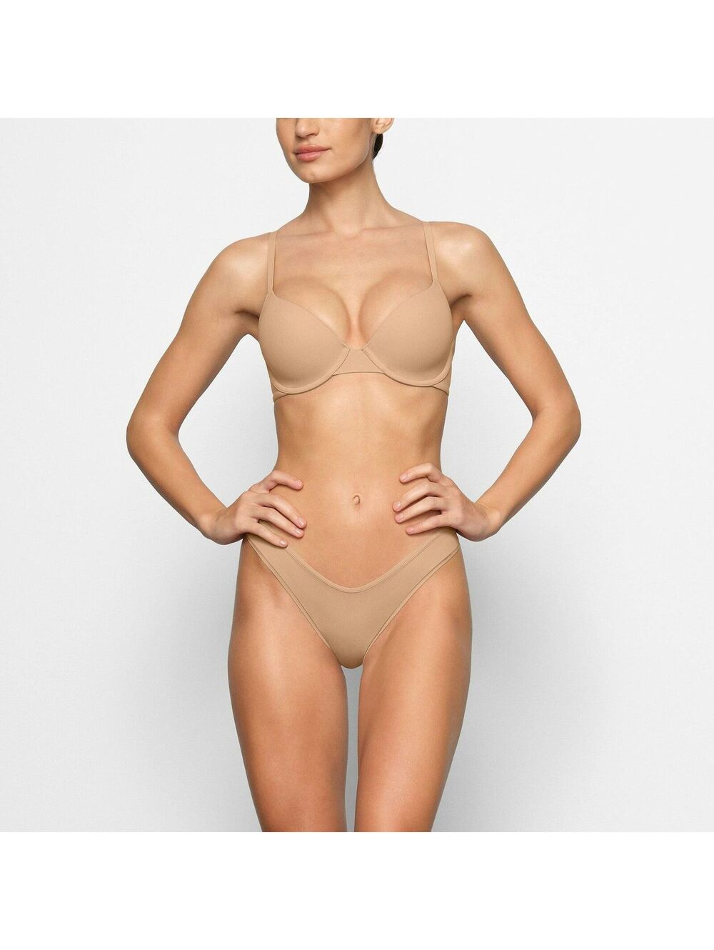 SKIMS NWT Fits Everybody T-Shirt Bra - Size 34A